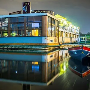  Hostal The Boat - Hostel&chill